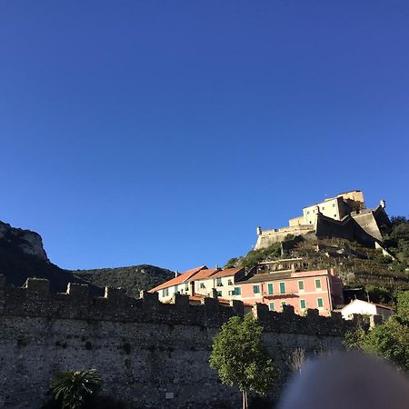 Casa Luigia Rooms Mtb In Finalborgo Bike Room Tour Ebike Trekking Finale Ligure Eksteriør billede