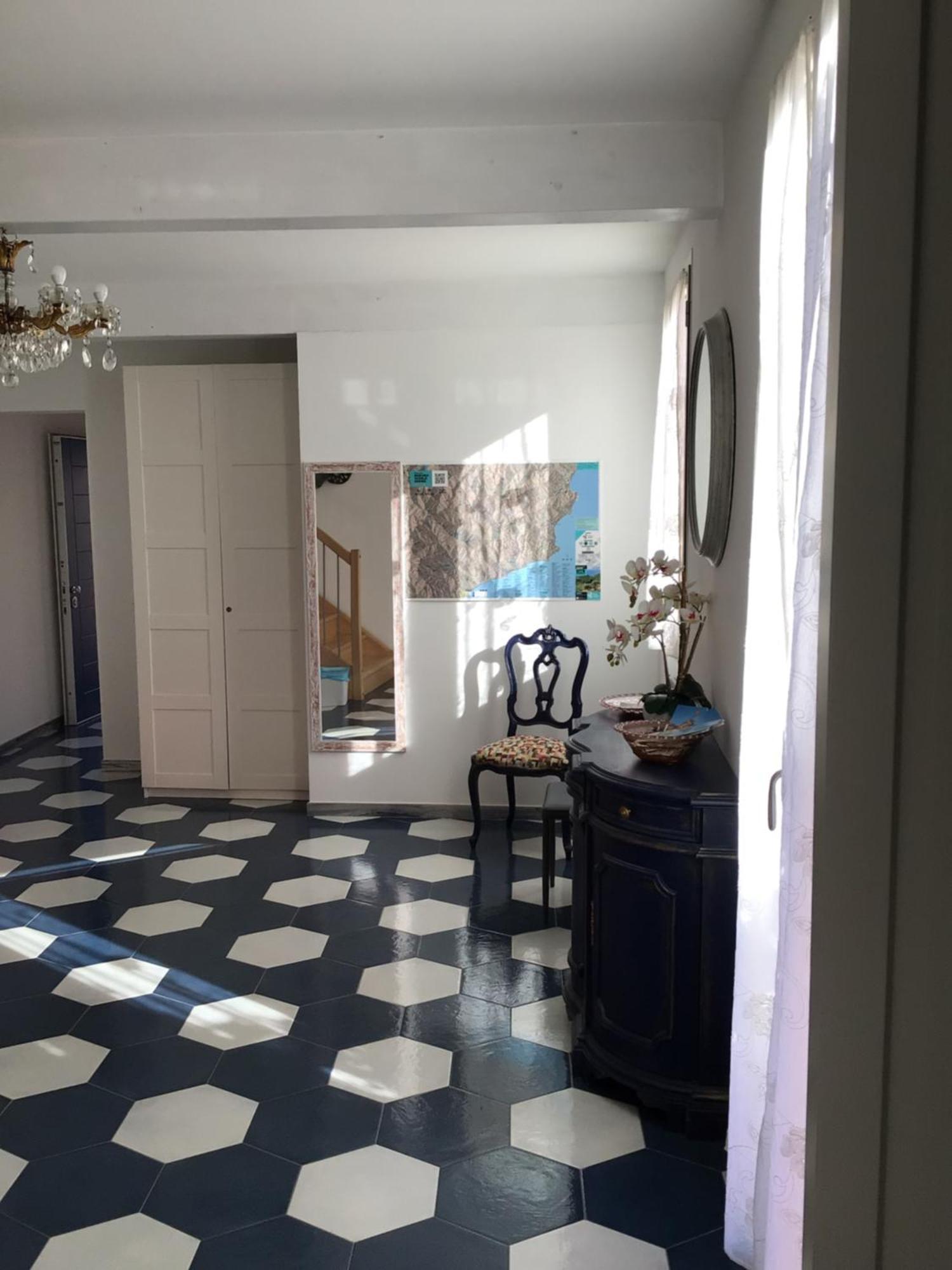Casa Luigia Rooms Mtb In Finalborgo Bike Room Tour Ebike Trekking Finale Ligure Eksteriør billede